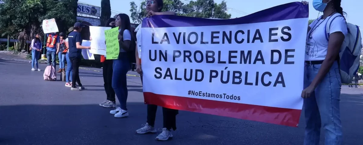 Bloqueo en el acceso norte de Cuernavaca para exigir justicia