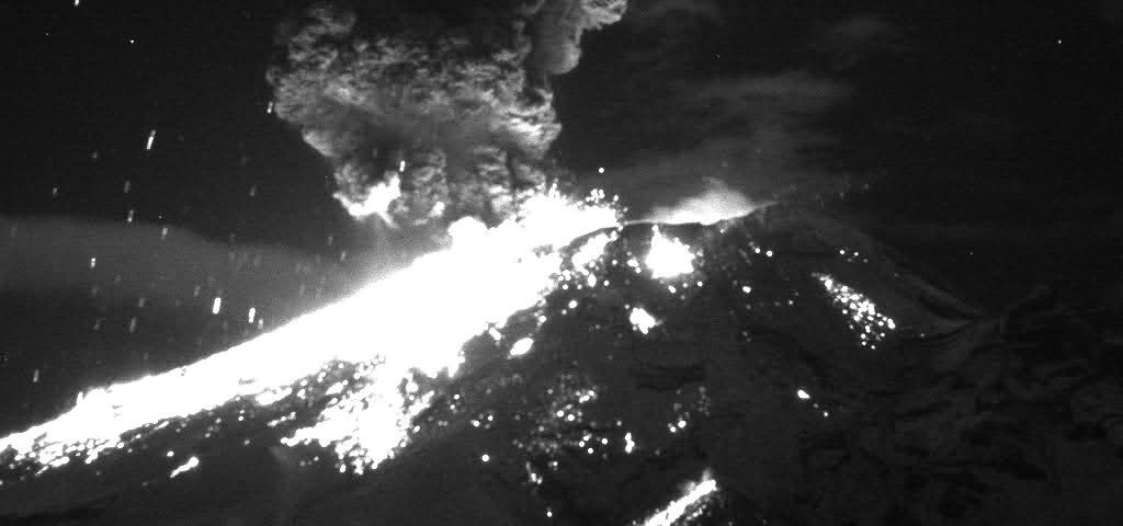 El Popocatépetl hace 13 erupciones en menos de 24 horas