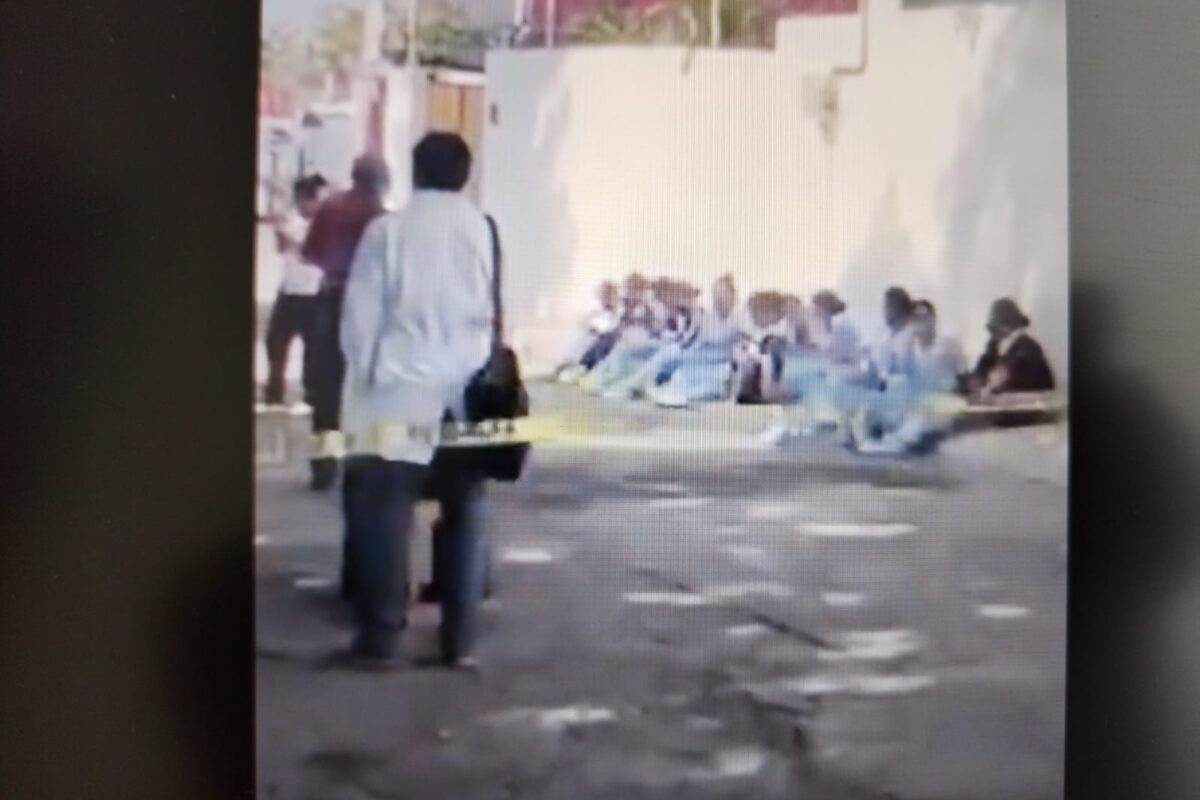 Desalojan escuela en Cuernavaca por falsa alarma de bomba